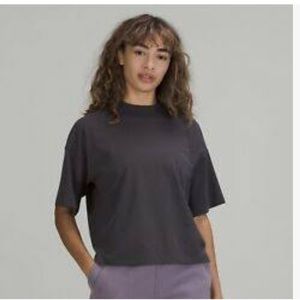 Lululemon La Mock neck boxy tshirt